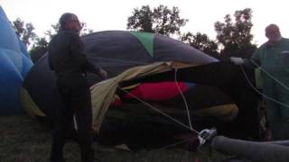 Ballonglühen Selzen 2016 Aufblasen Heißluftballon 1 [upl. by Yssirc]