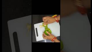 How to cut CapsicumBell Pepper  शिमला मिर्च को कैसे काटे  shorts [upl. by Ahsatsana934]