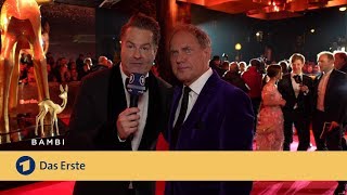 Uwe Ochsenknecht singt ein Ständchen auf dem roten Teppich  Bambi 2019  ARD [upl. by Hceicjow842]