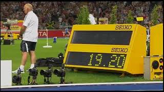 Usain Bolt tekee 200m maailmanennätyksen vuoden 2009 yleisurheilun MMkisojen finaalissa RIP Tapsa [upl. by Mecke901]