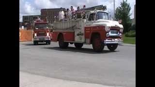 parade camion de pompier a la grande fete des pompiers de laval 2012 [upl. by Hareemas]