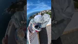 Ce parachutiste atterrit sur un hotel par erreur 😱 [upl. by Acalia]