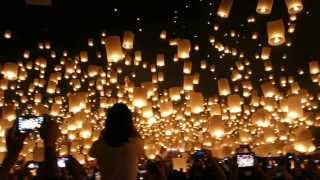 Releasing the Lanterns at Maejo Temple  Loy Krathong  Chiang Mai Thailand  November 16th 2013 [upl. by Sulokcin]