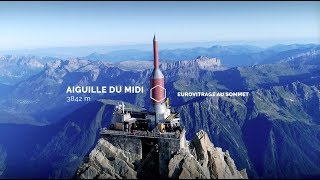 Pose de vitrage  Coursive de lAiguille du midi [upl. by Lyndsey]