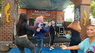 Dua lelaki Cover Live music sunday Stage [upl. by Jade47]