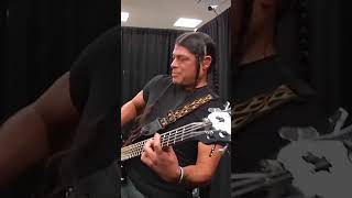 ROBERT TRUJILLO MAKES A MISTAKE DURING A BASS SOLO [upl. by Grant393]