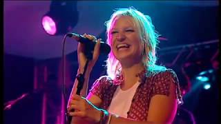 Zero 7  Destiny Featuring Sia  Glastonbury 2004 [upl. by Ettenauq54]