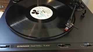 PIONEER PL600 Turntable [upl. by Airaet735]