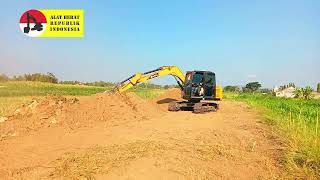 The Excavator Working Under the Scorching Sun  SANY SY75C [upl. by Boudreaux]