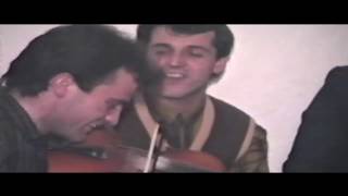 Dervish Dervishi amp Bexhet Jagodini1988 Kadal dal po vjen behari [upl. by Tonnie]