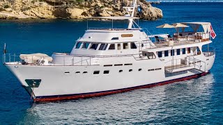 €475 Million Superyacht Tour  19672018 Benetti 33 Metre [upl. by Yellhsa]