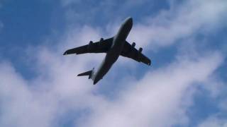 Lockheed C5 Galaxy low takeoff amp fly by [upl. by Retrop]