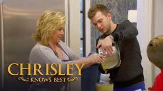 Season 6 Episode 11 Julie Chrisley Flips Out Over Too Many Cooks  Chrisley Knows Best [upl. by Enilekcaj]