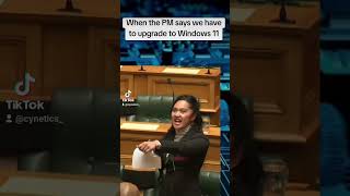 PM says upgrade to windows11 🤣🤣 windows10 microsoft ithumor funny cyber tech haka [upl. by Retsehc863]