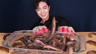 MUKBANG  Fantastic Live MudFishLoach 1kg🐟살아있는 미꾸라지추어탕튀김 Eatingsound ASMR Eatingshow Hoony [upl. by Melinde]