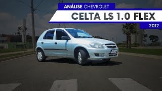 Avaliação Chevrolet Celta 2012 [upl. by Assenej]