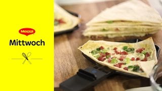 Schnelles Flammkuchen Raclette Rezept  MAGGI Mittwoch [upl. by Homer254]