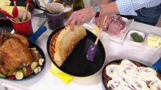 Le Creuset 1575quot Cast Iron Oval Skillet amp Silicone Sleeve on QVC [upl. by Heinrick]