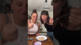 2PT PROVO LA PASTA PRONTA CACIO E PEPE SENZA GLUTINE😅🤣 ceciliaca shortviral youtubeshorts shorts [upl. by Eirollam]