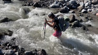 Crossing Sandy River PCT Timberline Trail Mt Hood 2021 [upl. by Hanoy]