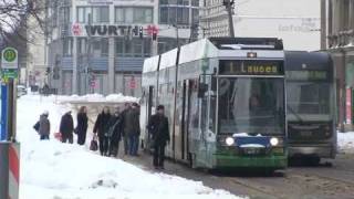 Straßenbahnen fahren teilweise wieder 27122010 [upl. by Hoffert871]