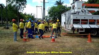 Curso de Linha Viva 03  IMG Cursos  Treinamento na COELBA  ItabunaBA [upl. by Phi]