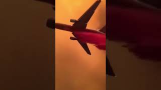 DC10 drops fire retardant on wildfires [upl. by Auohc]