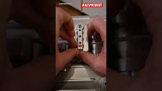 TSA lock How to reset RIMOWA1898 shorts [upl. by Rubio]