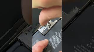 Sostituzione batteria iPhone 12 Pro Max irp applerepair riparazionismartphonemodena virale [upl. by Aneetsirk492]