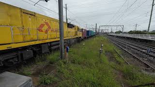 2BM7 at broadmeadow station 10 28 with acd6058 acd6048 on 1211 24 [upl. by Maximilianus]