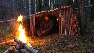 Bushcraft Survival Shelter Cozy  Wind Storm amp Cold Solo Camping [upl. by Nedroj]