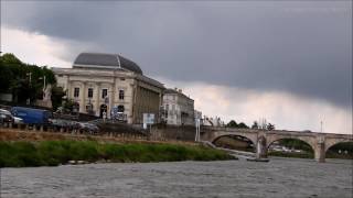 Ville de Saumur et les bords de Loire [upl. by Enomes974]