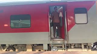 KOLKATA JAMMU TAWI TRAIN NUMBER 13152 ENGINE  WAP7  COACH  LHB video viralvideo shortvideo [upl. by Wye]