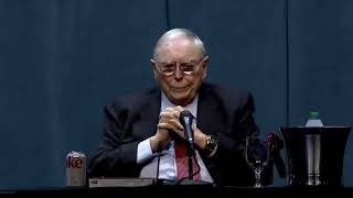 Warren Buffett amp Charlie Munger View Changed on Bitcoin or Cryptocurrency [upl. by Lebaron]