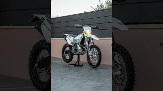 Husqvarna TE 300i 2022 Start Up 🔊 [upl. by Mommy]