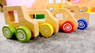 Kinderfilm  Unser Spielzeug aus Holz  Wir lernen die Farben [upl. by Blaire947]