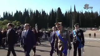 L’arrivo di La Russa al Sacrario Militare tra gli applausi [upl. by Kennan]