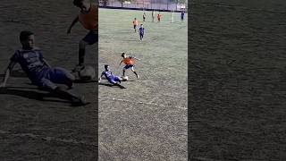 Le but exceptionnel ce gamin dribble gardien  défenseur avec facilité football shorts [upl. by Aener]