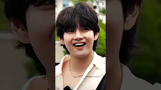 MrHandsome ❤️🙈🥹kimtaehyung kpopbts viralshortvideo bts youtubeshorts [upl. by Higley]