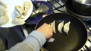 Japanese Customer Cooking Lesson 1 How to make Japanese Gyoza dumplings at home [upl. by Saidee]