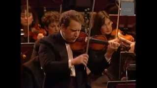 Shlomo Mintz plays Paganini on quotIl Cannonequot [upl. by Colon833]