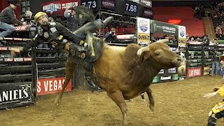 This 19yearold cowboy made 117000 for 32 seconds of work [upl. by Rosalia]