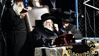 Viznitz Rebbe At The Tziyun Of The Ahavas Sholom Of Kosov [upl. by Lindy]