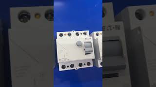 😱 il sagit de quel Disjoncteur 😱💡👷‍♂shorts electrician foryou viralvideo youtubeshorts [upl. by Cinelli]