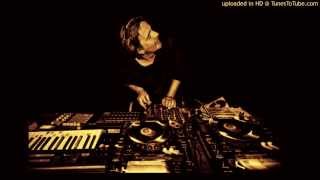 UNKLE  Rabbit in your headlights Laurent Garnier Live Remix [upl. by Hgielra]