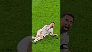 CARVAJAL SE LESIONA EN EL ESTADIO BERNABÉU football shorts realmadrid [upl. by Cleveland]