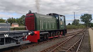 here is green hunslet dl26 moving 4079 pendennis castle and 6697 prairie [upl. by Elbys]