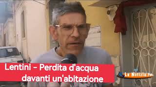 Lentini  Perdita dacqua davanti unabitazione [upl. by Aikam]