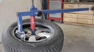 Manual Tire Changer Reifenmontiergerät Desmontadora de neumáticos manual मैनुअल टायर परिवर्तक [upl. by Uhp]