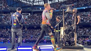 COLDPLAY LIVE AT THE ETIHAD STADIUM MANCHESTER 310523 SOMETHING JUST LIKE THIS [upl. by Ahern]